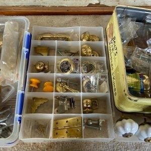 Doorknobs Handles and Screws