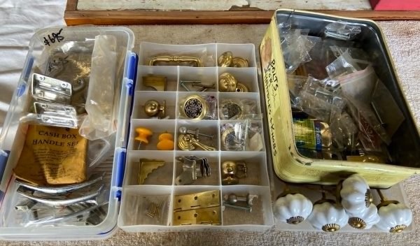 Doorknobs Handles and Screws